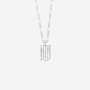 Skyline halskæde i sølv,med Love, peace og harmony indgraveret